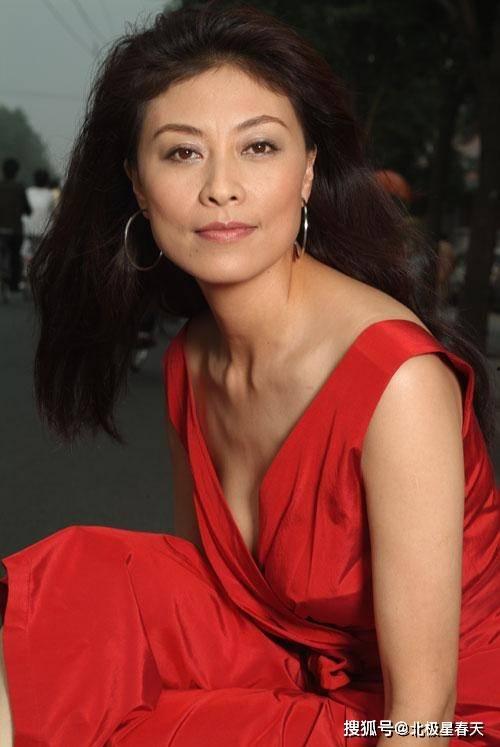 岳红女儿当场爆料视频,岳红女儿现场揭露惊人真相! 第3张 岳红女儿当场爆料视频,岳红女儿现场揭露惊人真相! 第3张